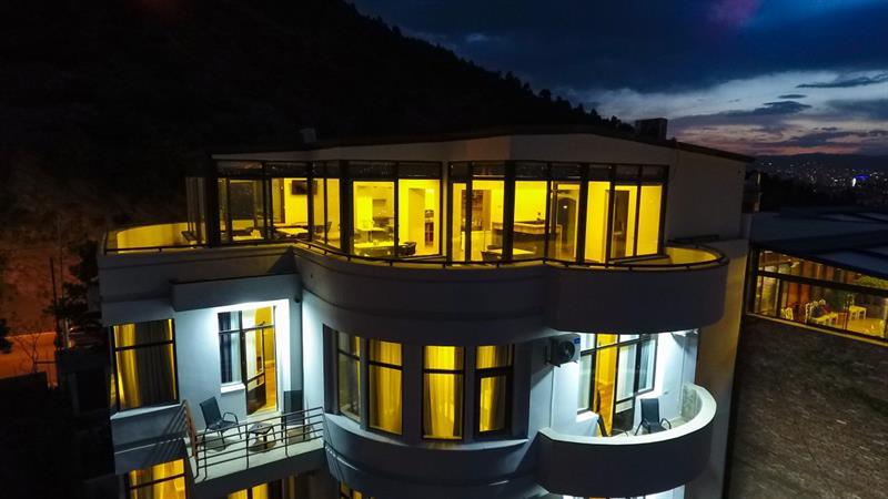 Vista Hotel Tbilissi Extérieur photo