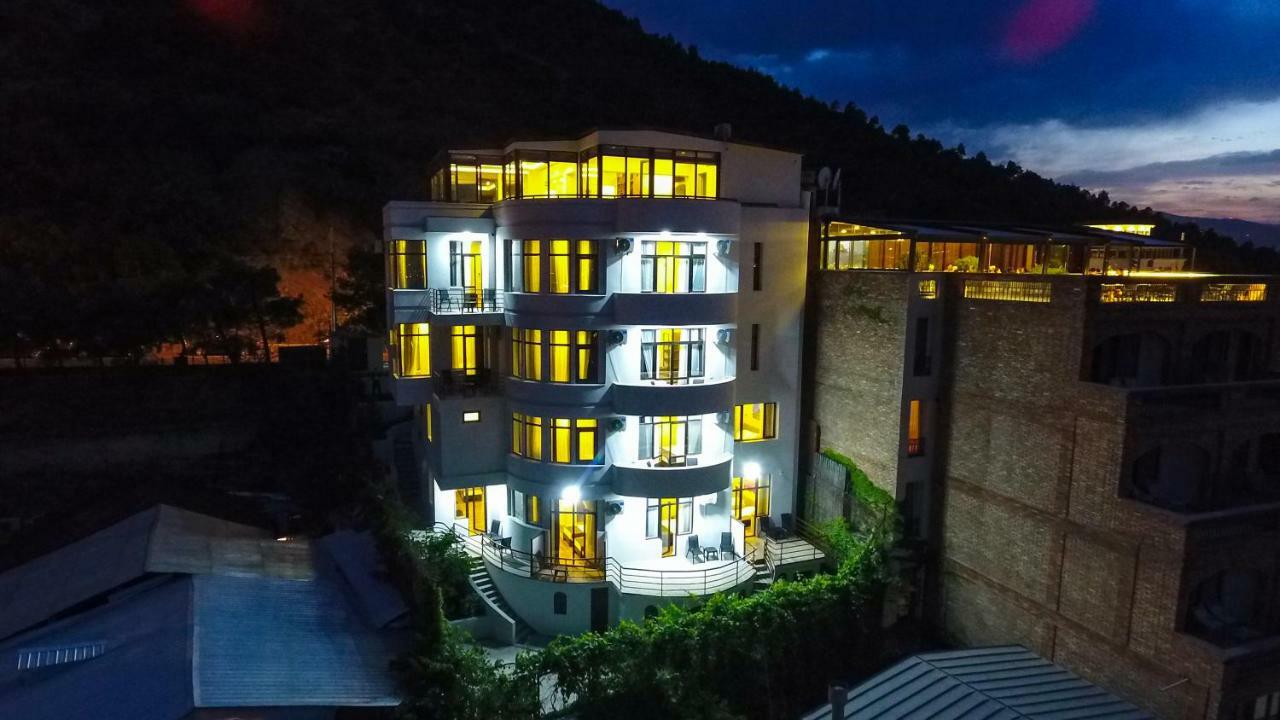 Vista Hotel Tbilissi Extérieur photo