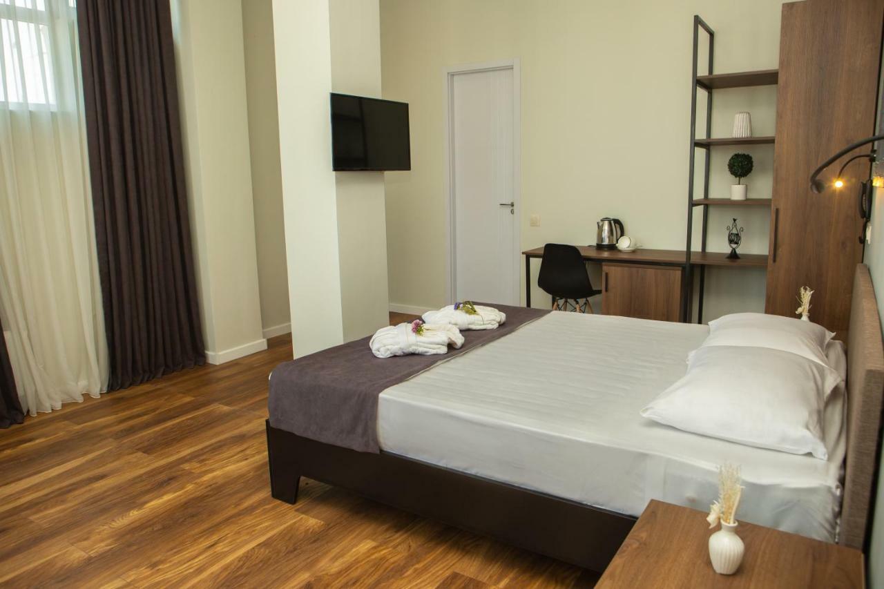 Vista Hotel Tbilissi Extérieur photo
