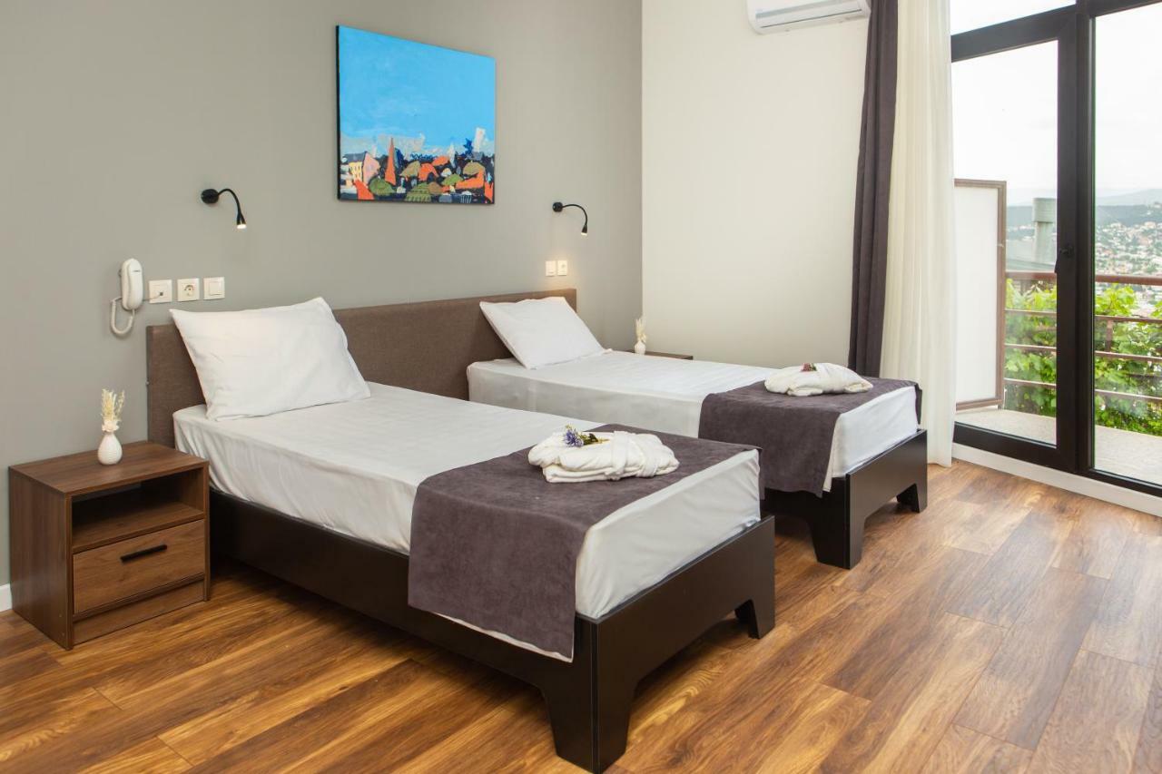 Vista Hotel Tbilissi Extérieur photo