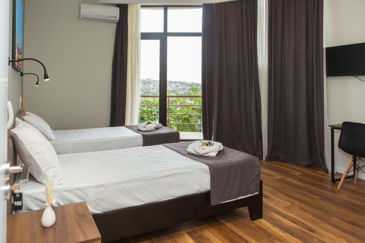 Vista Hotel Tbilissi Extérieur photo