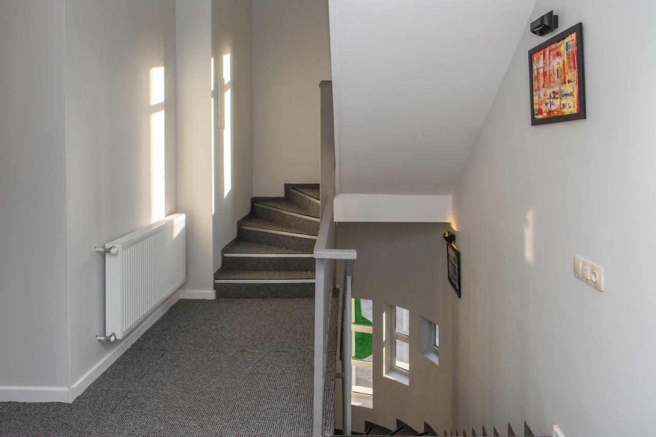 Vista Hotel Tbilissi Extérieur photo